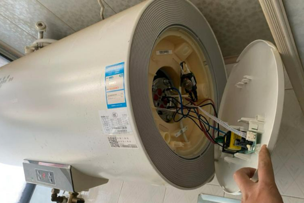 合肥林內熱水器維修電話號碼：專業師傅一鍵呼叫，貼心服務解決熱水器問題